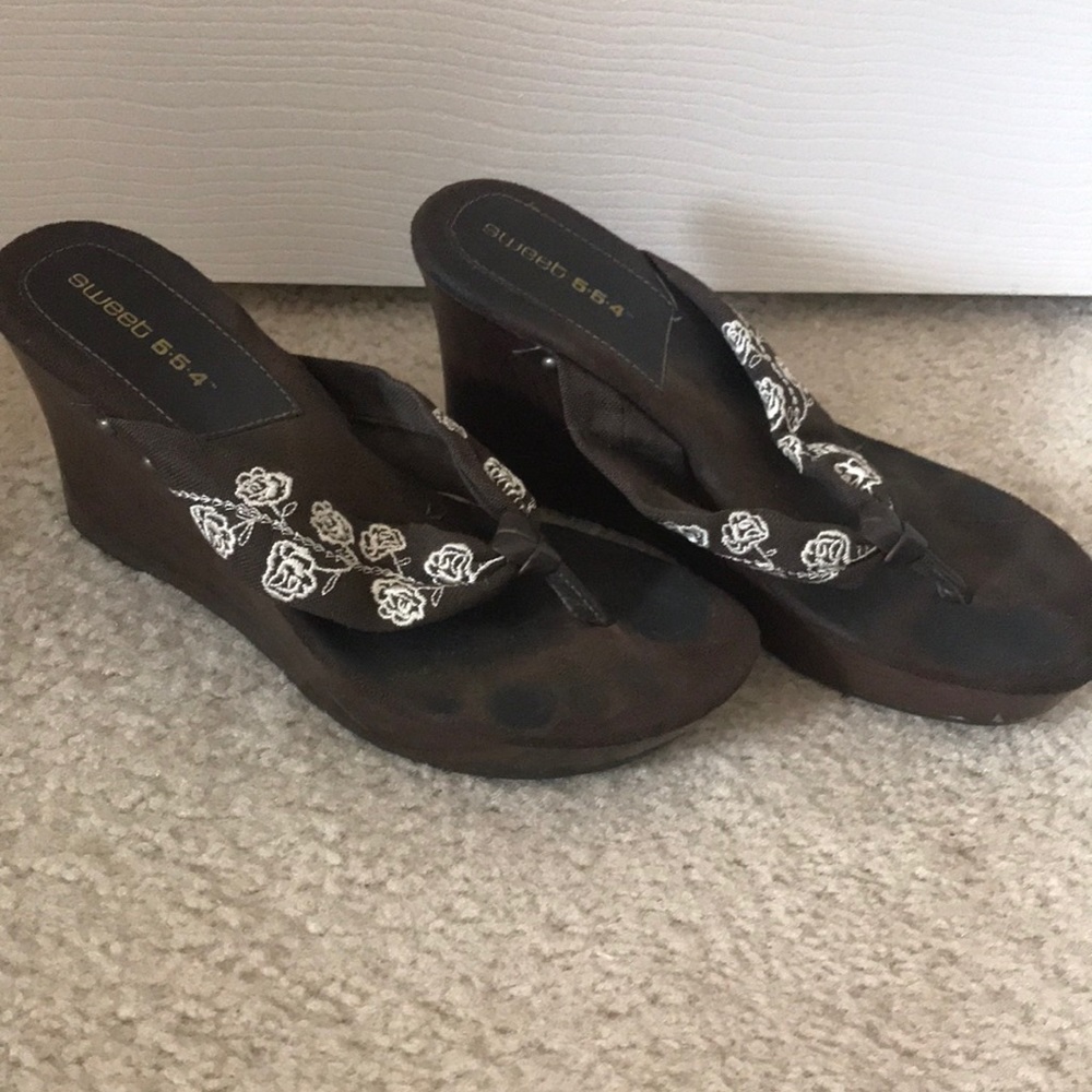 Summer slide on wedge